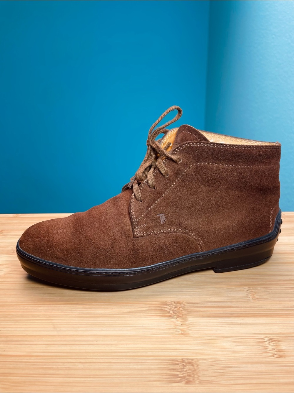 Tod's Lace Up Chukka Ankle Boots Shoes 38 Women's 8 Brown Suede Vibram Soles